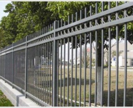 广州F型平头锌钢围栏