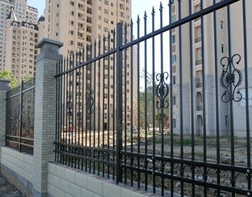 上海铁艺围栏使用案例